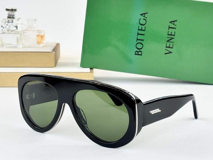 Picture of Bottega Veneta Sunglasses _SKUfw79721526fw